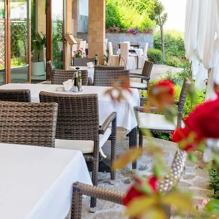 Garden Of Eden Complex C2-12 * سفيتي فلاس